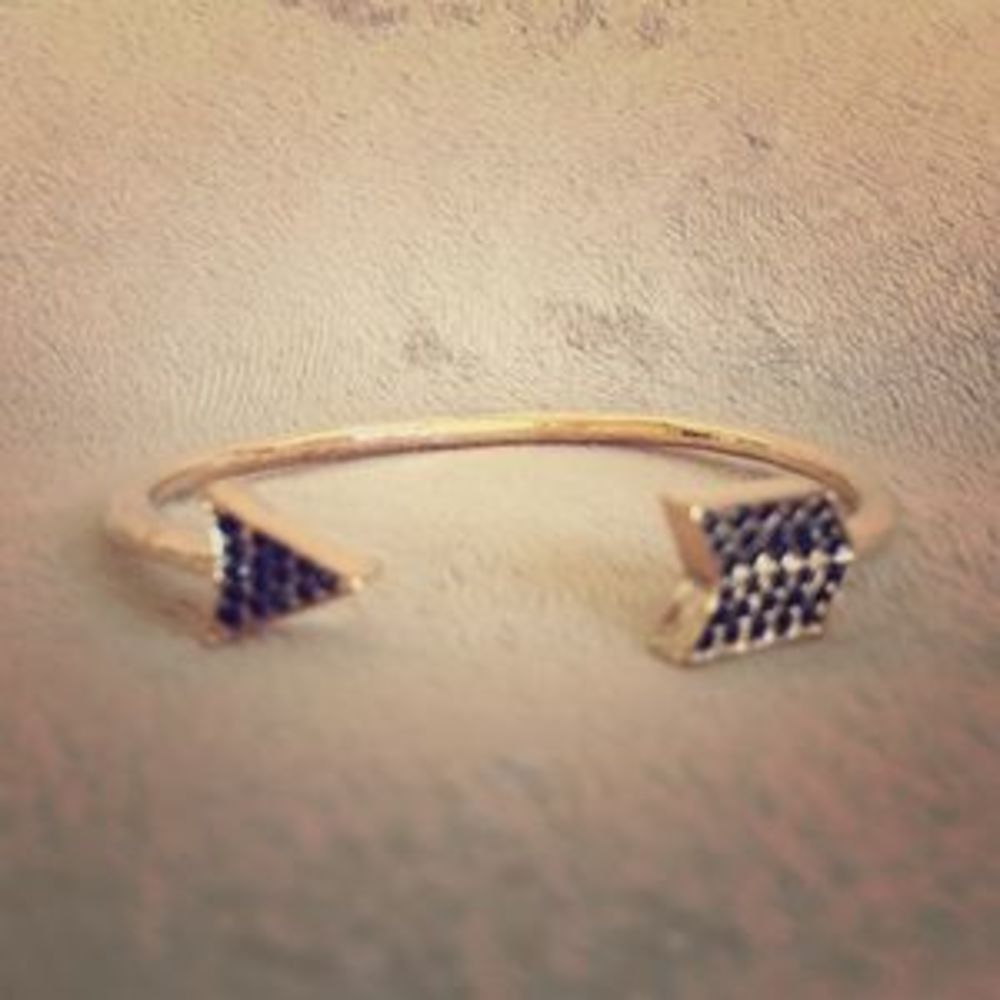 Rosegold Rhinestone Arrow Statement Bracelet